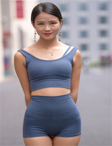 你看你的水喷得到处都是若若-优衣库 视频